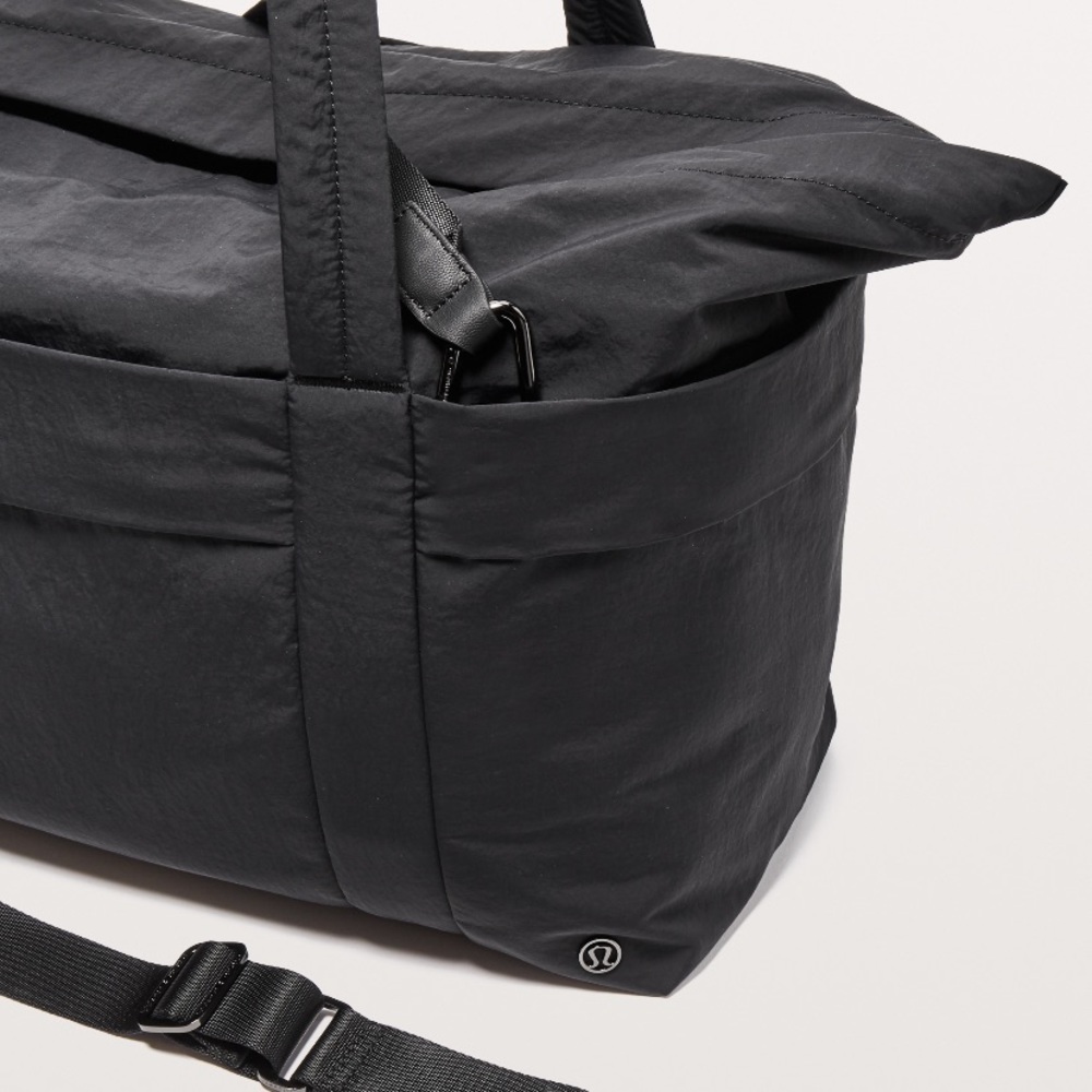 Lululemon On My Level Duffel Bag
